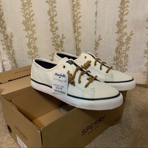 Brand new tie up loafer